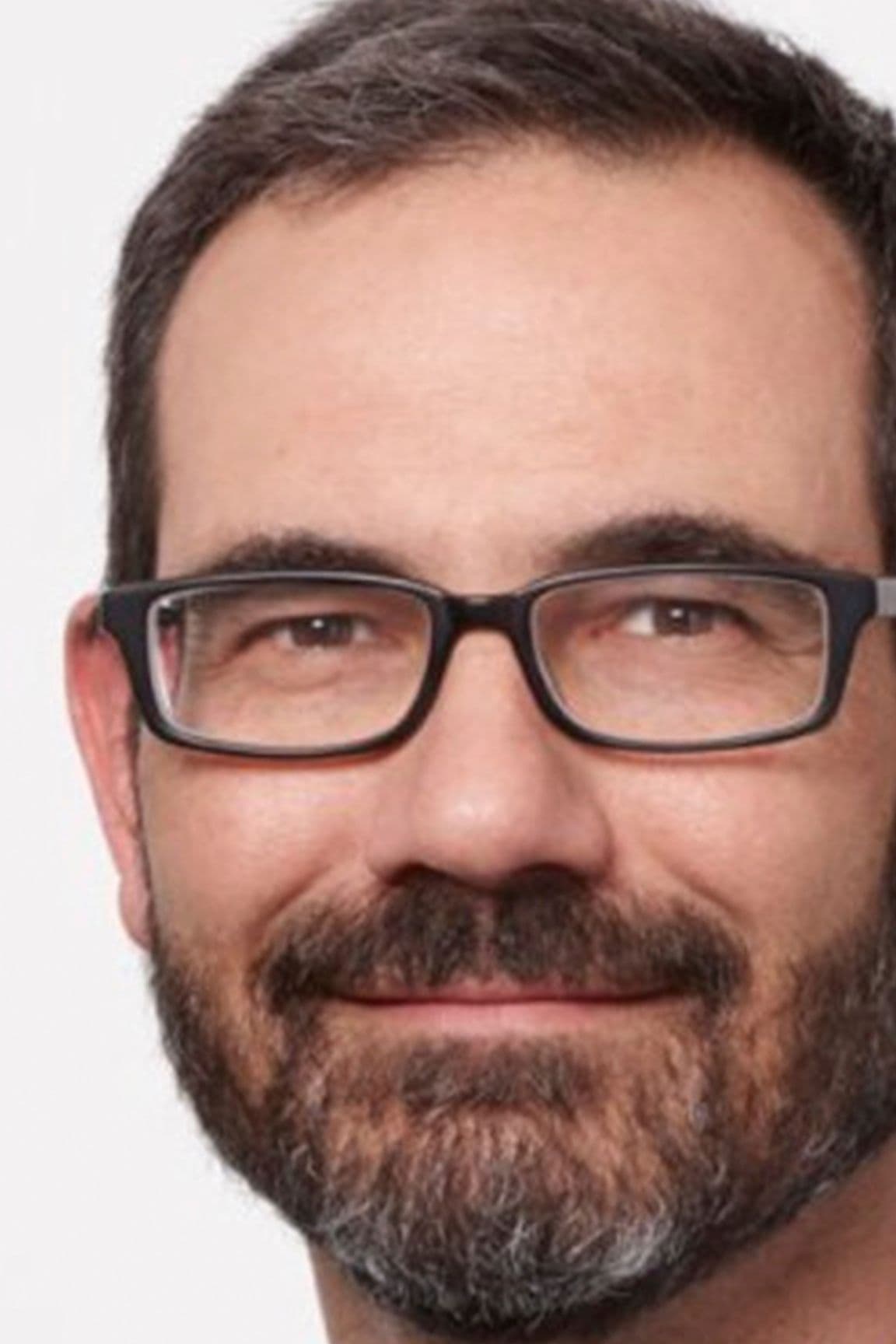 Headshot of Dr. Brad Davidson against a white backdrop.